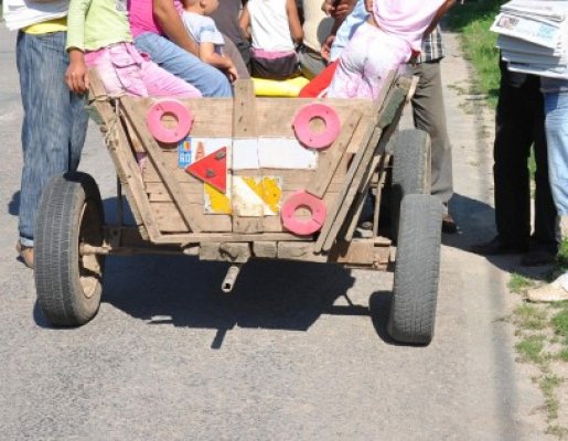 A intrat în coliziune cu o căruţă, în drum spre Satu Nou